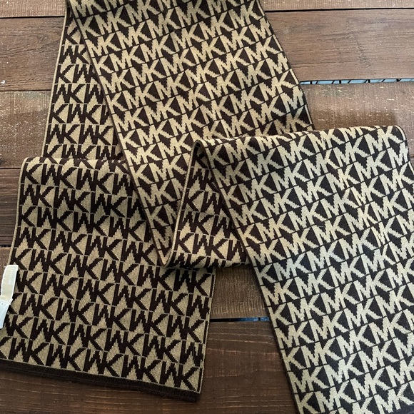 Michael Kors Accessories - Michael Kors Scarf